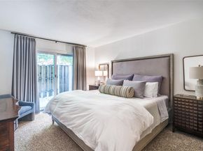 5833  Copperwood Lane  1132, Dallas Texas 75248