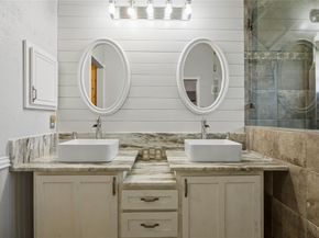 4511  Queenswood Drive , Grand Prairie Texas 75052