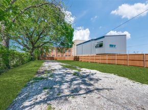 1704 S Jennings Avenue , Fort Worth Texas 76110