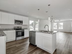 320 W Gambrell Street , Fort Worth Texas 76115