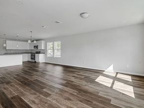 320 W Gambrell Street , Fort Worth Texas 76115
