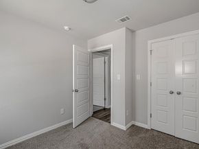 320 W Gambrell Street , Fort Worth Texas 76115