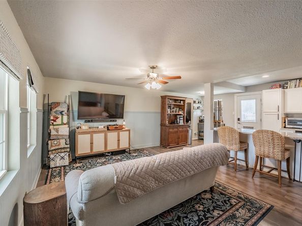6681  Marie Street , North Richland Hills Texas 76180