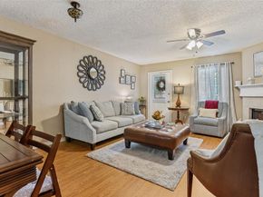 22  Abbey Road , Euless Texas 76039