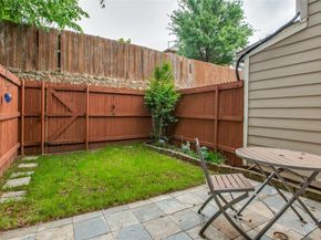 22  Abbey Road , Euless Texas 76039