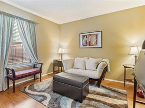 22  Abbey Road , Euless Texas 76039