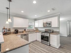 713  Bailey Street , Denton Texas 76205
