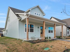 207 W 7th Street , Justin Texas 76247