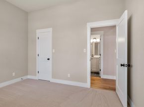 207 W 7th Street , Justin Texas 76247