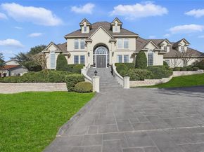 6800  Oak Hill Drive , Fort Worth Texas 76132