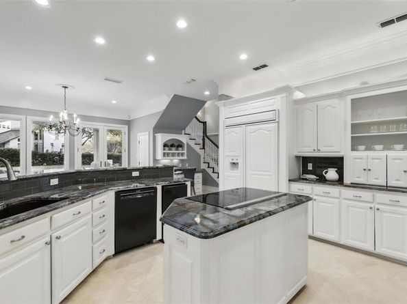 6800  Oak Hill Drive , Fort Worth Texas 76132