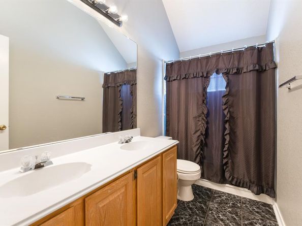4303  Solitude Court , Arlington Texas 76017