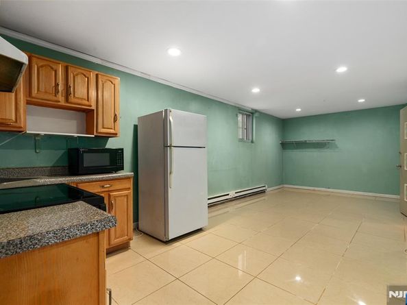 524 66th Street, West New York NJ 07093