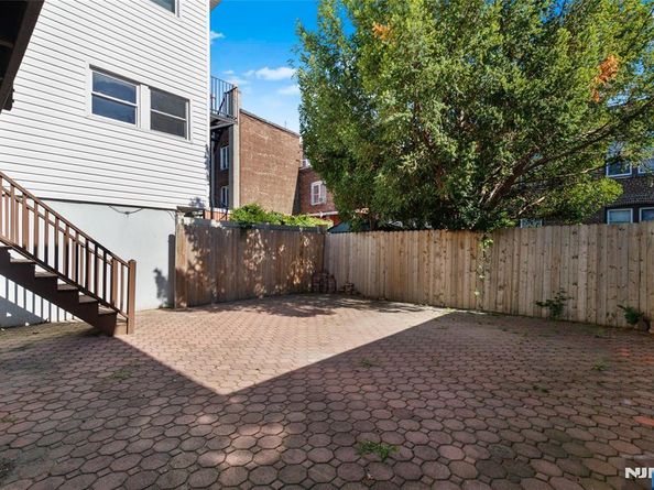 524 66th Street, West New York NJ 07093