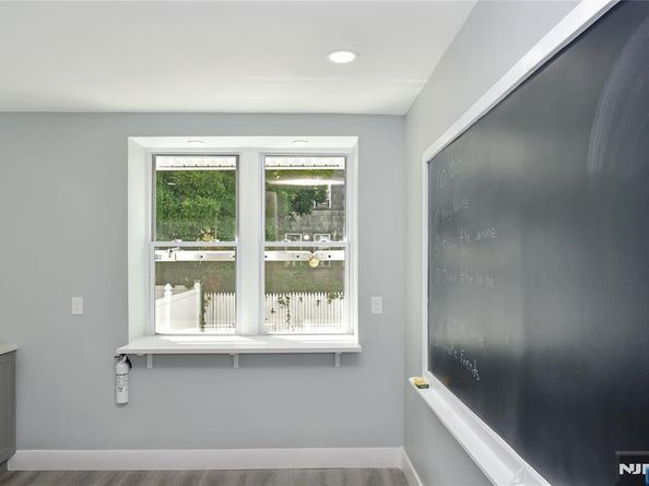20 W 49th Street, Bayonne NJ 07002