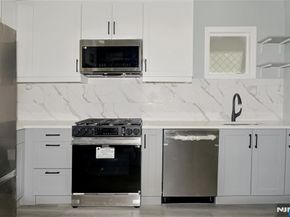 20 W 49th Street, Bayonne NJ 07002