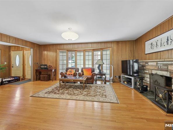 12 Beverly Road, Englewood Cliffs NJ 07632