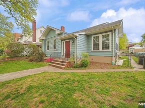 586 Hillside Street, Ridgefield NJ 07657