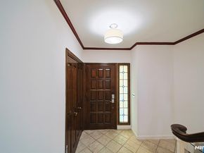 586 Hillside Street, Ridgefield NJ 07657