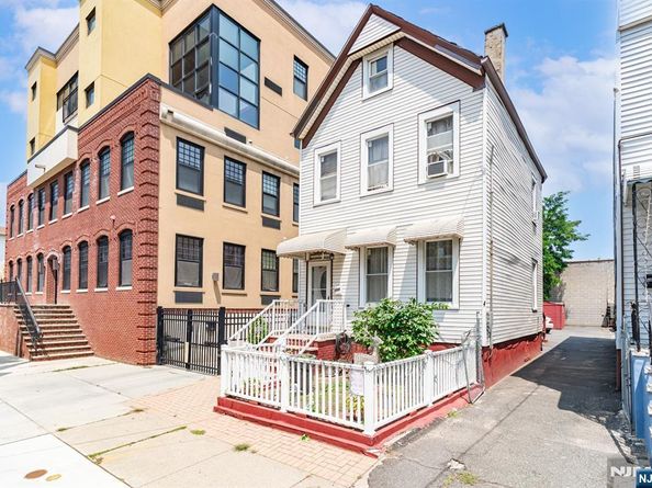 186 Culver Avenue, Jersey City NJ 07305