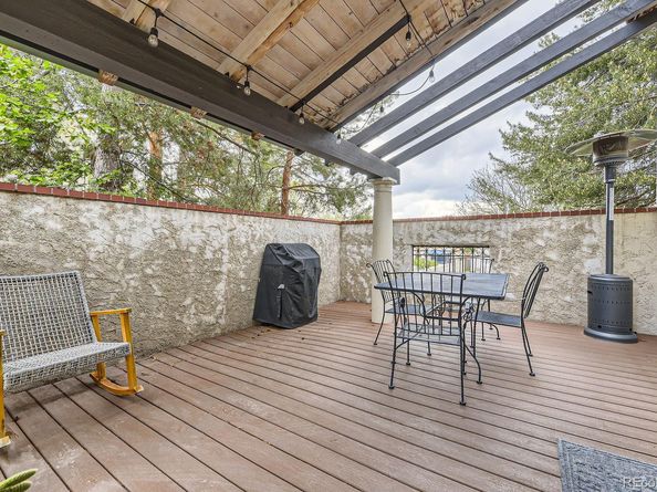 1600 S Quebec Way 8, Denver CO 80231