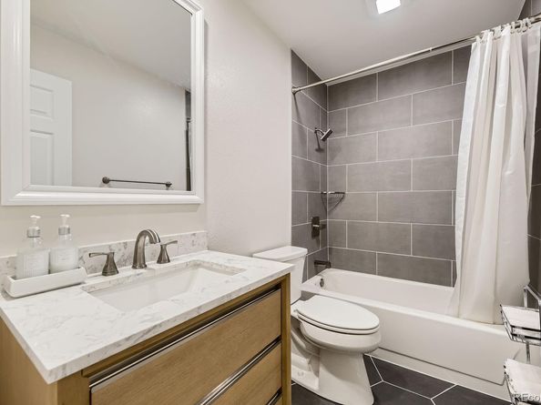 1600 S Quebec Way 8, Denver CO 80231