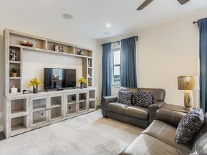 841 Robert Street, Longmont CO 80503