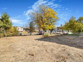 1444 S Helena Circle, Aurora CO 80017