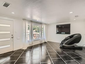 541 Emporia Street, Aurora CO 80010