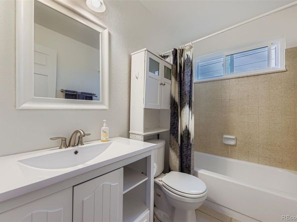 3762 S Halifax Street, Aurora CO 80013