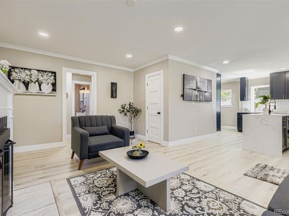 2612 Albion Street, Denver CO 80207