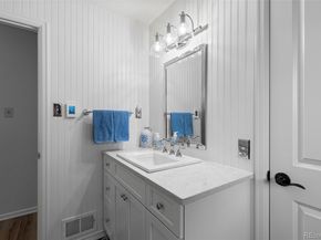 3047 S Holly Place, Denver CO 80222