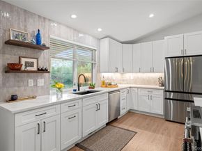 813 W Geddes Circle, Littleton CO 80120