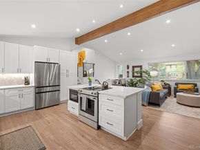 813 W Geddes Circle, Littleton CO 80120
