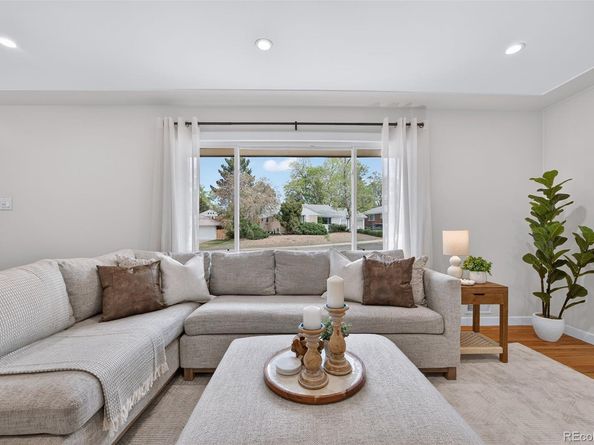 3075 S Holly Place, Denver CO 80222