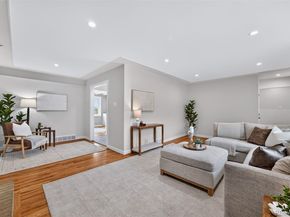 3075 S Holly Place, Denver CO 80222