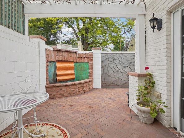 5530 E 6th Avenue Parkway, Denver CO 80220