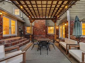 Undisclosed Address #1872669, Centennial CO 80112