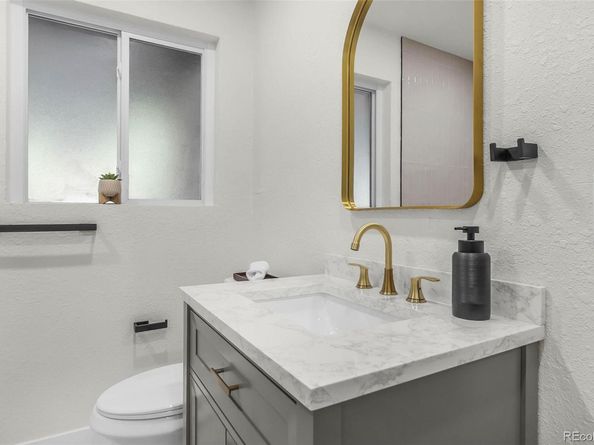 1115 S Harlan Street, Lakewood CO 80232