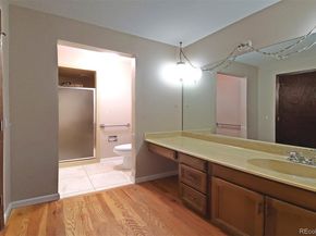 8542 W 10th Avenue, Lakewood CO 80215