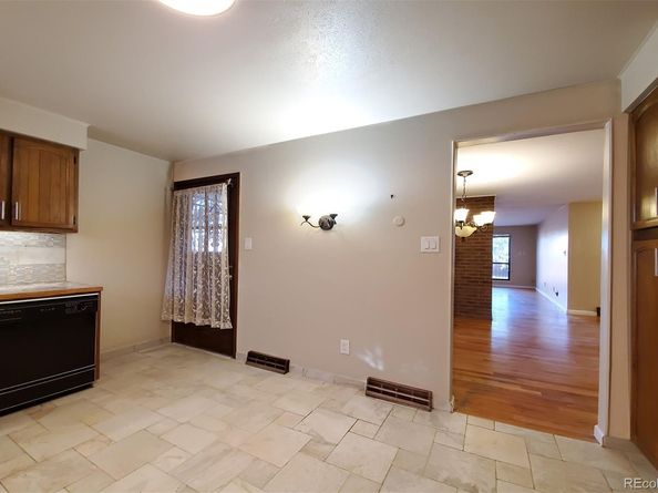 8542 W 10th Avenue, Lakewood CO 80215