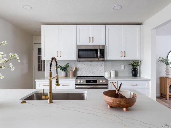 15785 W 2nd Avenue, Golden CO 80401