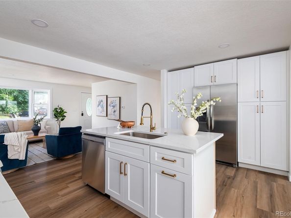 15785 W 2nd Avenue, Golden CO 80401