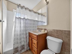 950 Jamaica Street, Aurora CO 80010