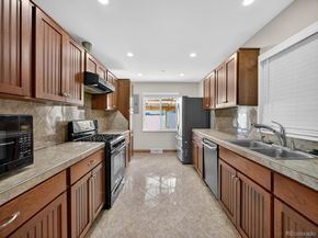 950 Jamaica Street, Aurora CO 80010