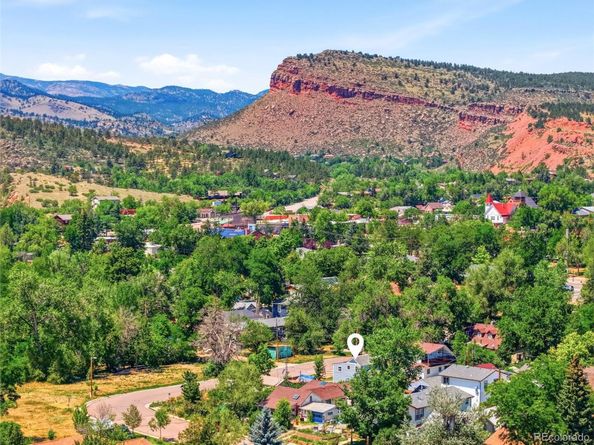 317 3rd Avenue, Lyons CO 80540