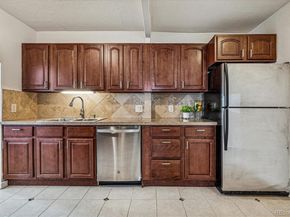 2877 S Logan Street, Englewood CO 80113