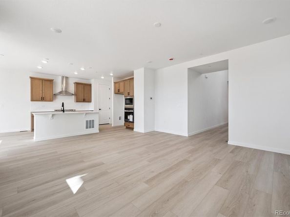 9227 Truckee Court, Commerce City CO 80022