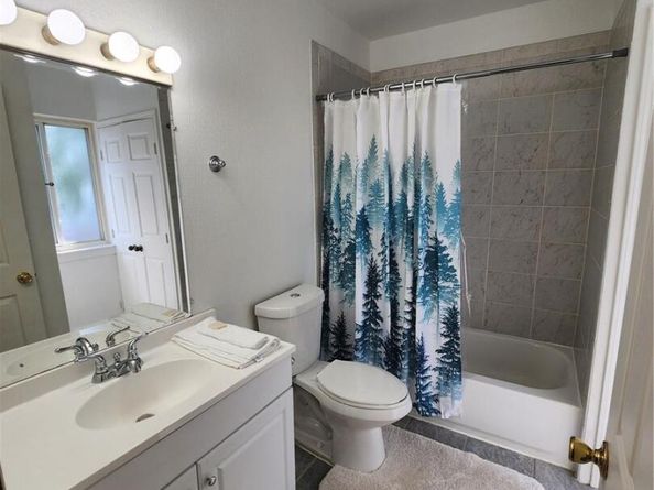 2604 S Xanadu Way B, Aurora CO 80014