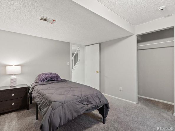 1039 S Lewiston Way, Aurora CO 80017